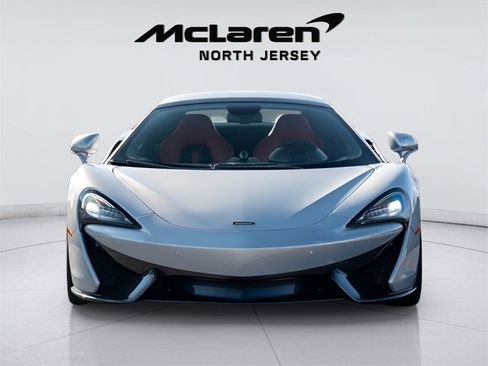 Used 2018 McLaren 570S Spider image 29