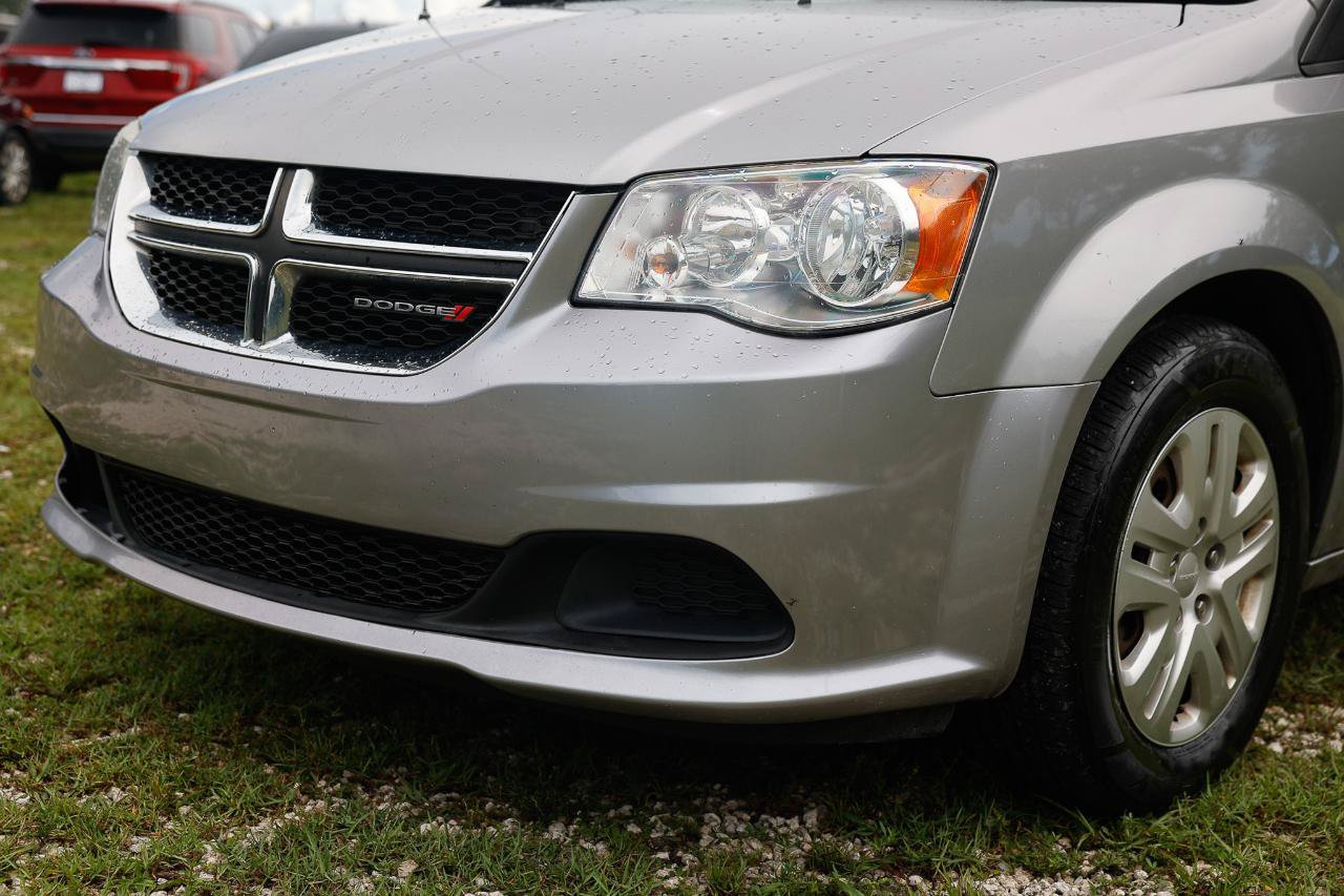 Used 2017 Dodge Grand Caravan SE w/ Power Window Group FWD image 26
