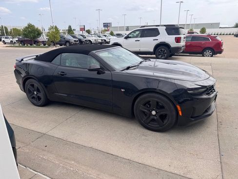 Used 2023 Chevrolet Camaro LT RWD image 2