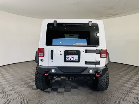 Used 2015 Jeep Wrangler Unlimited Rubicon w/ Dual Top Group AWD/4WD image 20