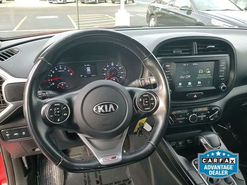 Used 2020 Kia Soul GT-Line FWD image 24