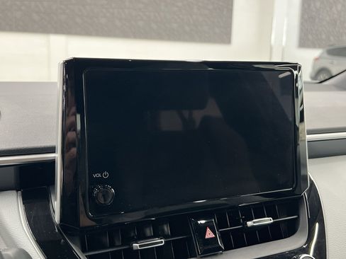 Used 2025 Toyota Corolla SE image 17