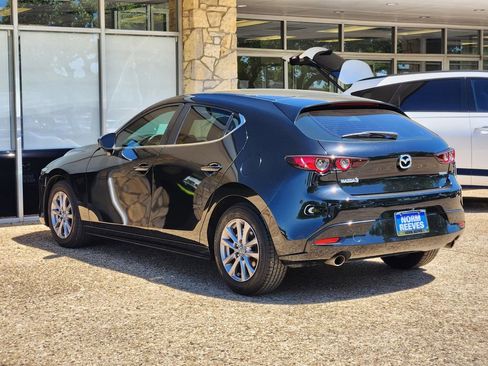 Used 2021 MAZDA MAZDA3 s FWD image 4