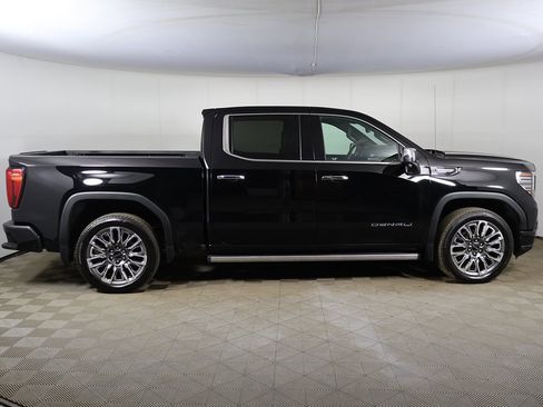Used 2023 GMC Sierra 1500 Denali Ultimate image 17