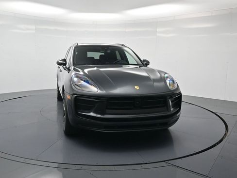 Used 2026 Porsche Macan image 33