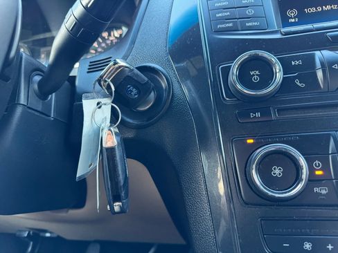 Used 2017 Ford Explorer FWD image 16