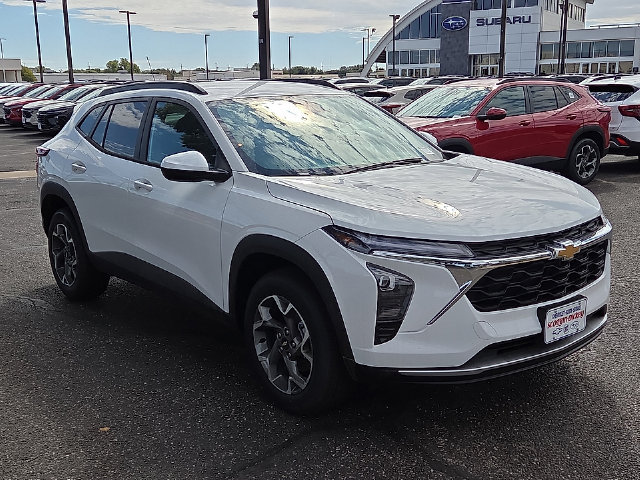 New 2026 Chevrolet Trax LT FWD image 5