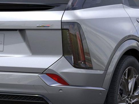 New 2026 Cadillac Optiq V AWD/4WD image 11
