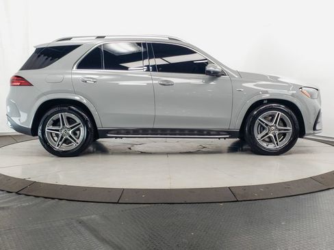 Used 2025 Mercedes-Benz GLE 450e 4MATIC image 34