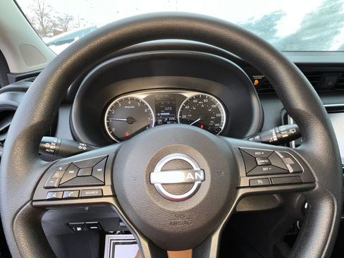 Used 2025 Nissan Kicks Play S image 39