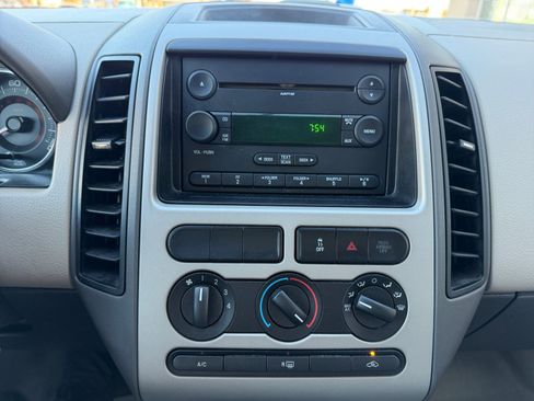 Used 2007 Ford Edge SE image 29