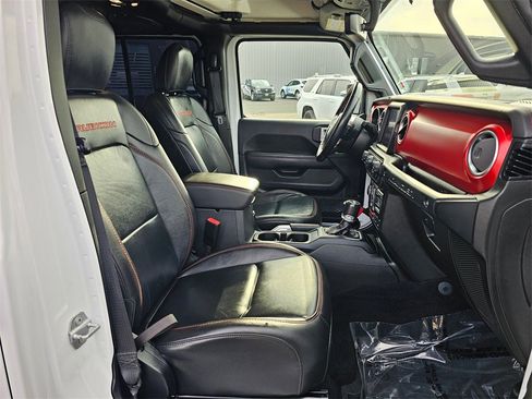 Used 2021 Jeep Wrangler Unlimited Rubicon w/ Uconnect 4C Nav & Sound Group image 15