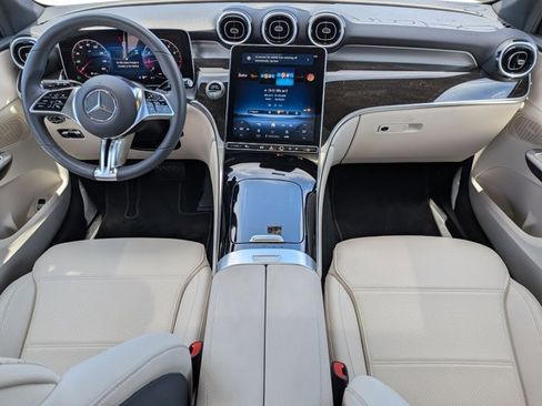 Used 2026 Mercedes-Benz GLC 300 4MATIC image 18