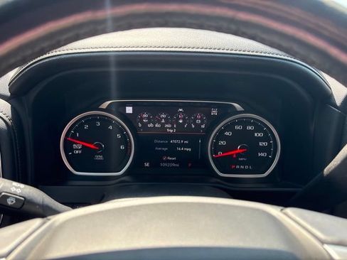 Used 2019 Chevrolet Silverado 1500 LTZ w/ LTZ Plus Package AWD/4WD image 13