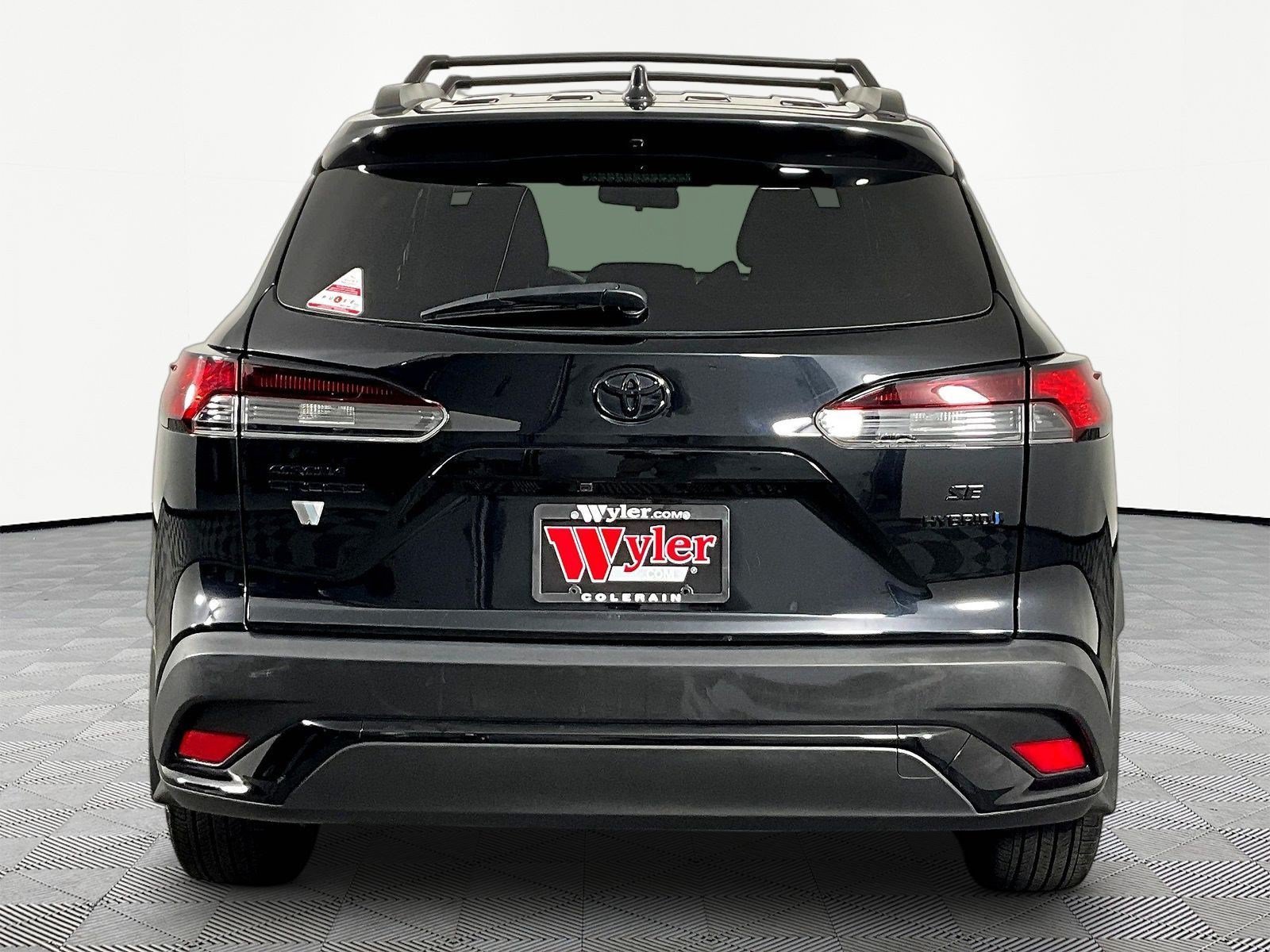 Used 2024 Toyota Corolla Cross AWD Hybrid image 5