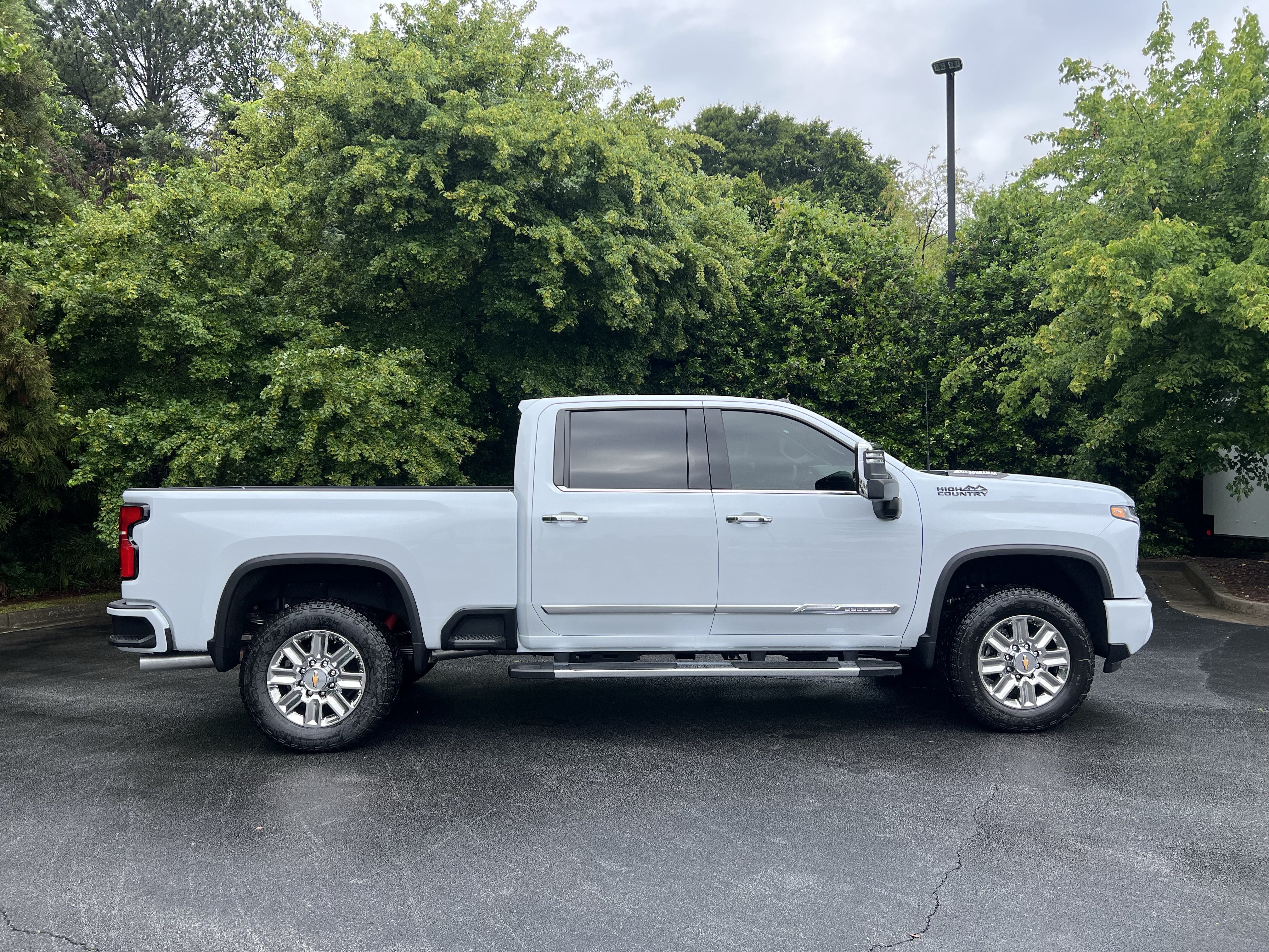 New 2026 Chevrolet Silverado 2500 High Country w/ High Country Premium Package AWD/4WD image 10