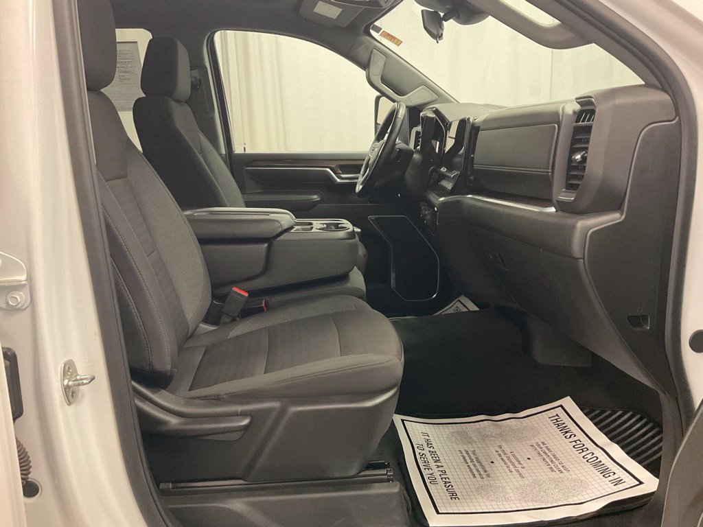 Used 2025 Chevrolet Silverado 2500 LT w/ Convenience Package AWD/4WD image 12