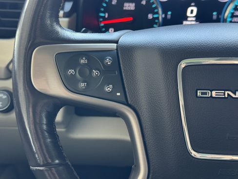 Used 2018 GMC Yukon Denali w/ Denali Ultimate Package AWD/4WD image 33