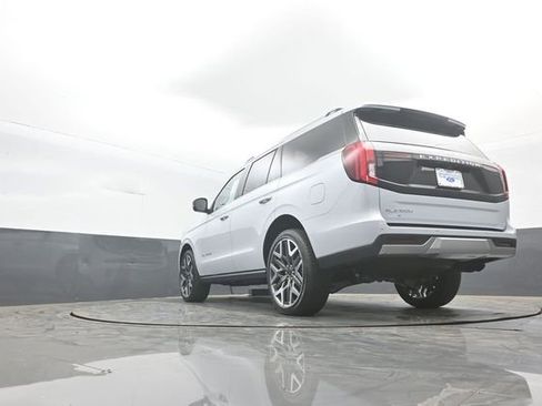 New 2026 Ford Expedition Platinum image 35