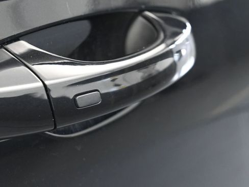 Used 2024 Volkswagen Taos SE image 41