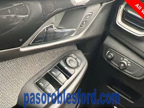 Used 2025 Chevrolet TrailBlazer LT image 33