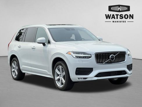 Used 2021 Volvo XC90 T5 Momentum AWD/4WD image 1