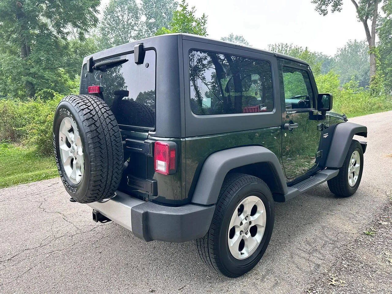Used 2011 Jeep Wrangler Sahara w/ Dual Top Group AWD/4WD image 5