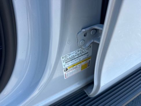 Certified 2025 Ford Expedition Active RWD image 34