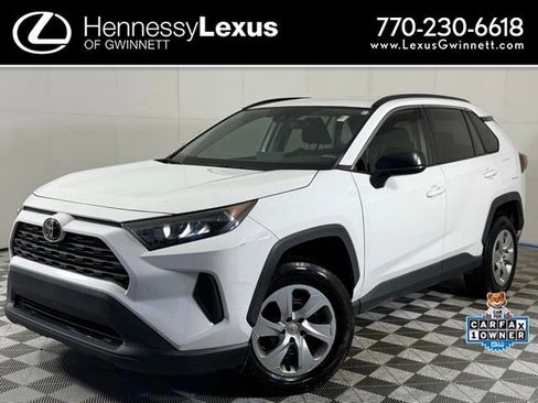 Used 2019 Toyota RAV4 LE image 1
