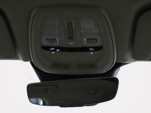 Used 2023 Volvo XC60 B5 Plus w/ Climate Package image 27