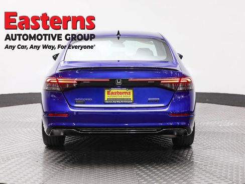 Used 2025 Honda Accord Sport image 6