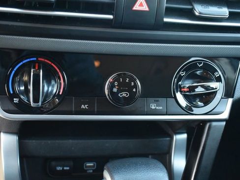 Used 2023 Kia Seltos LX image 27