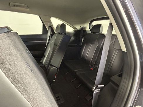 Used 2025 Kia Sorento S AWD/4WD image 12