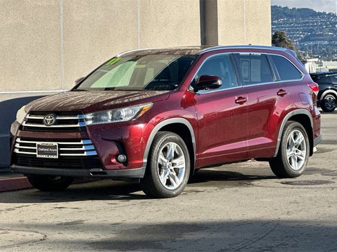 Used 2017 Toyota Highlander Limited image 8