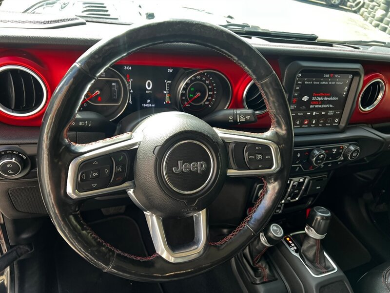 Used 2021 Jeep Gladiator Rubicon AWD/4WD image 29