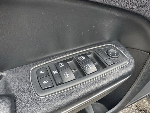 Used 2017 Chrysler 300 S w/ 300S Premium Group image 22