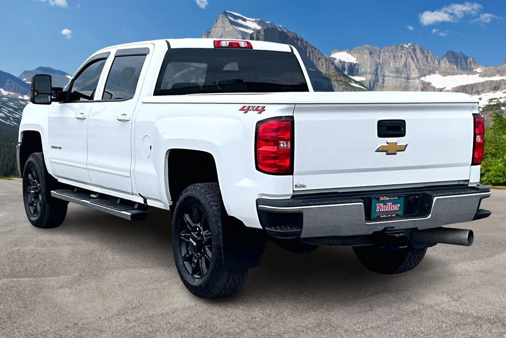 Used 2018 Chevrolet Silverado 2500 LT AWD/4WD image 13