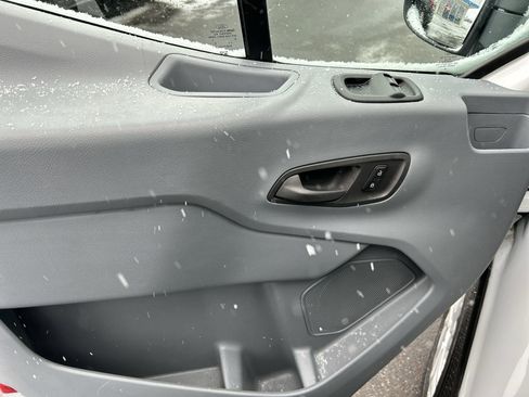 Used 2018 Ford Transit 250 T-250 130 LW RF S w/ Exterior Upgrade Package image 11