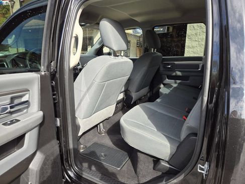 Used 2018 RAM 2500 SLT w/ Snow Chief Group image 11