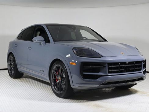 Certified 2025 Porsche Cayenne GTS image 9