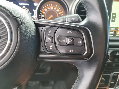 Used 2021 Jeep Gladiator Sport AWD/4WD image 23
