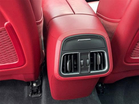 Used 2022 Maserati Levante Modena image 44