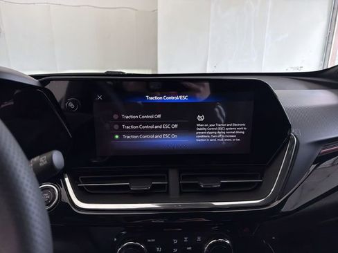 New 2026 Chevrolet Trax RS w/ Driver Confidence Package image 29