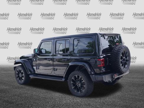 Used 2021 Jeep Wrangler Unlimited Sahara image 7