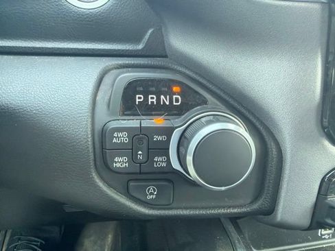 Used 2025 RAM 1500 Big Horn AWD/4WD image 6