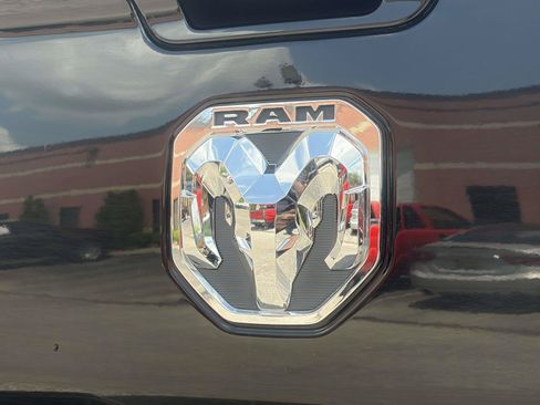 Used 2019 RAM 2500 Laramie AWD/4WD image 30