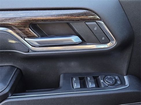 Used 2023 GMC Sierra 1500 Elevation image 29