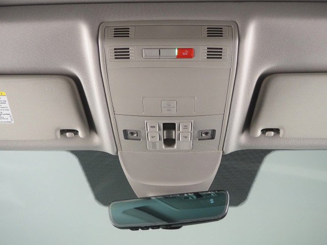 Used 2023 Volkswagen Taos SE w/ Sunroof Package w/ Panoramic Sunroof Package FWD image 54