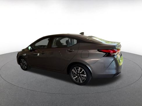 Used 2025 Nissan Versa SV FWD image 9