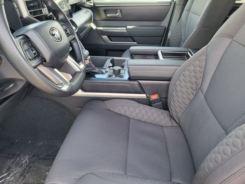 New 2026 Toyota Tundra SR5 w/ SR5 Convenience Package AWD/4WD image 9